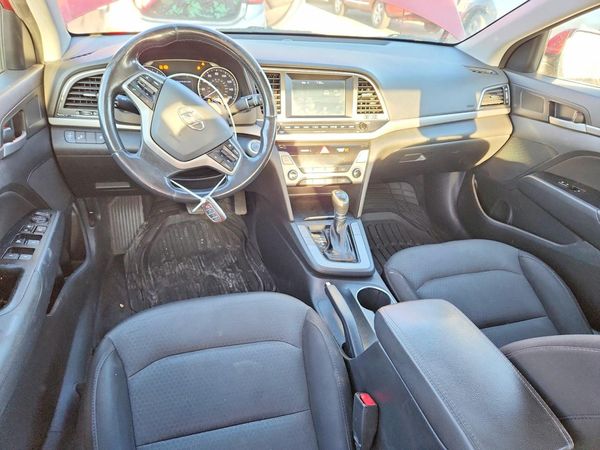 2017 HYUNDAI ELANTRA