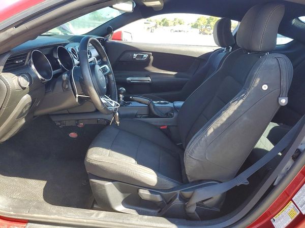 2017 FORD MUSTANG V6 Coupe