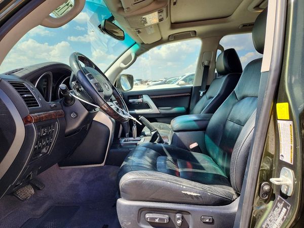 2013 TOYOTA LAND CRUIS VX