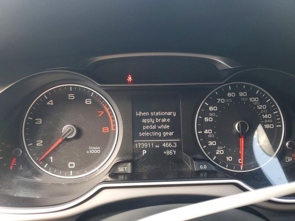 2015 AUDI A4 Premium