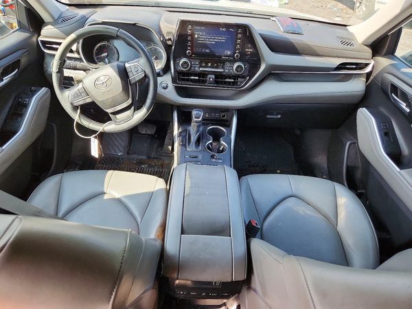 2022 TOYOTA HIGHLANDER