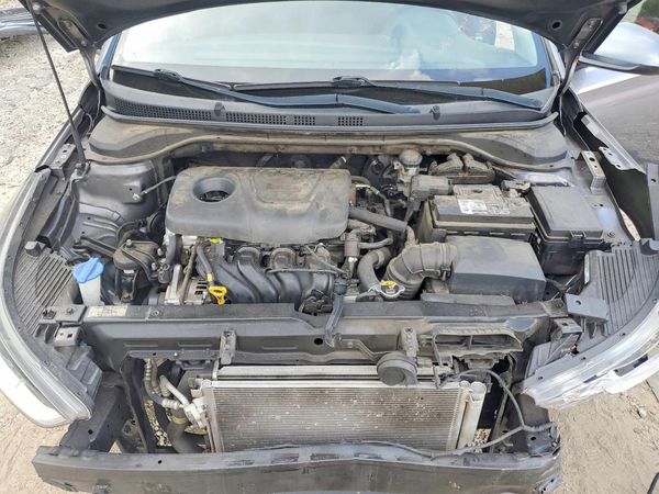 2018 HYUNDAI ACCENT SE and SEL