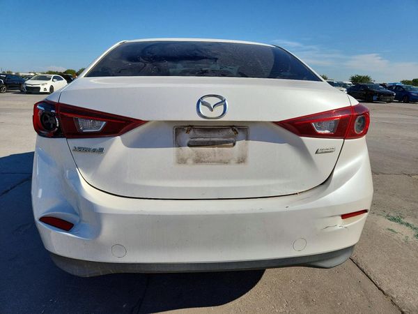 2015 MAZDA 3