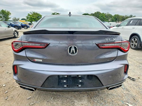 2022 ACURA TLX