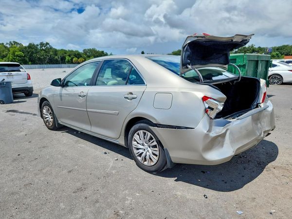 2013 TOYOTA CAMRY