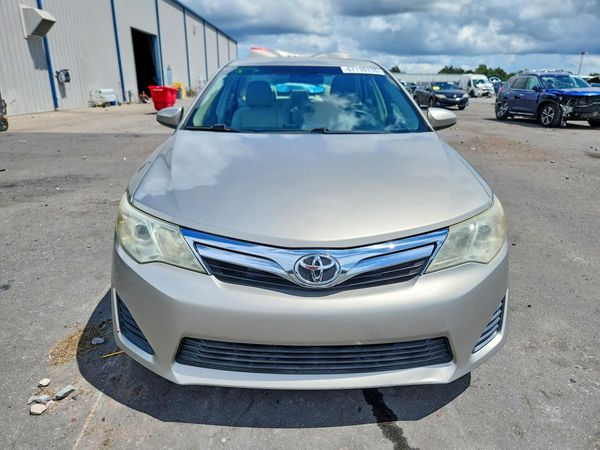 2013 TOYOTA CAMRY