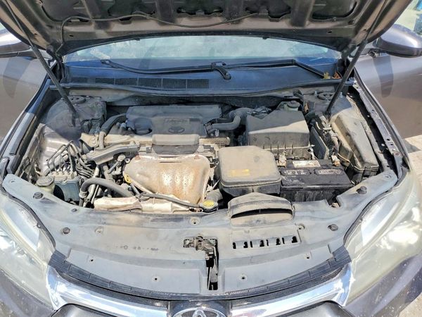 2015 TOYOTA CAMRY