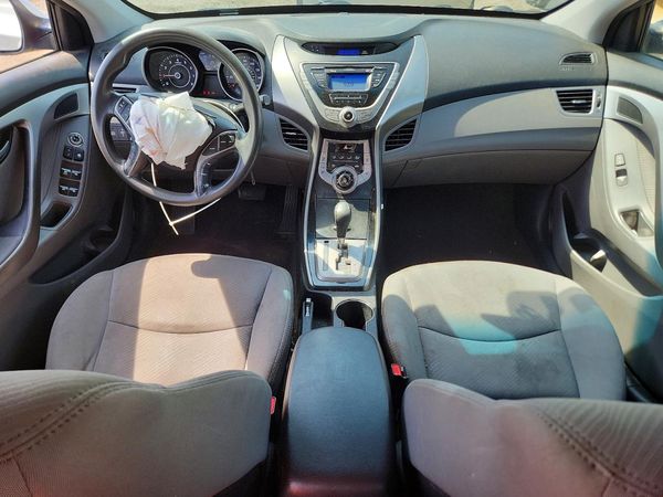 2013 HYUNDAI ELANTRA