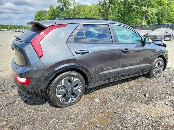 2024 KIA NIRO Wind
