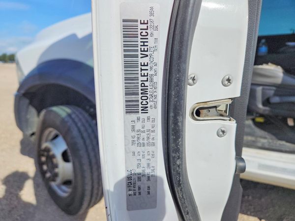 2018 RAM 4500 CREW CAB CHASSIS