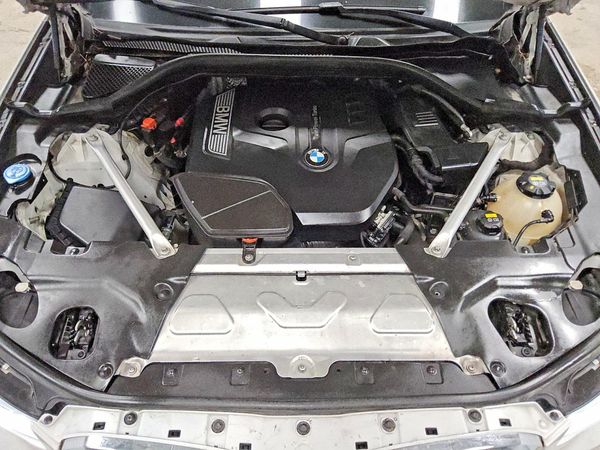 2019 BMW X3 sDrive30i — Engine bay