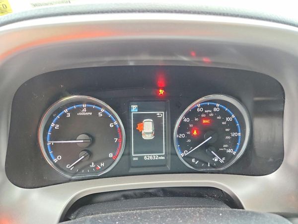 2016 TOYOTA RAV4 XLE (M Grade)