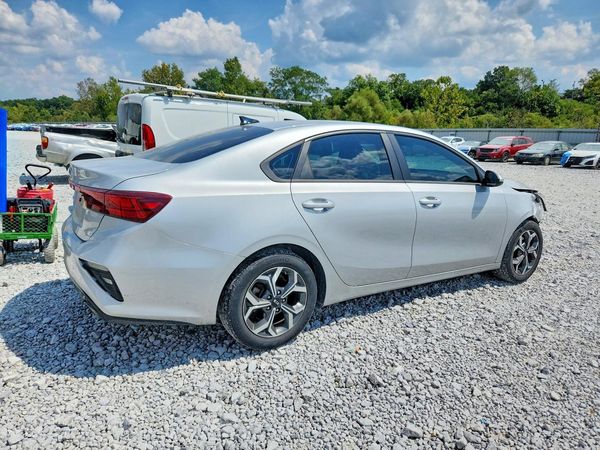 2021 KIA FORTE FE, LXS