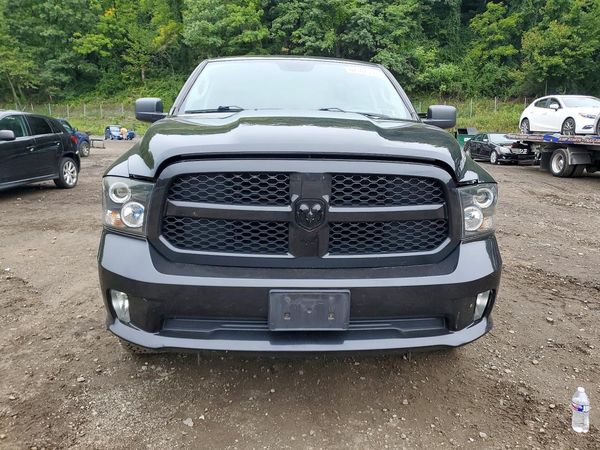 2018 RAM 1500 ST