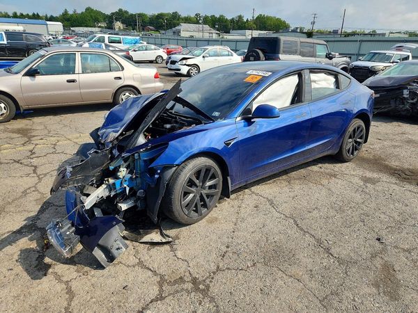 2021 TESLA MODEL 3 — Front 3/4