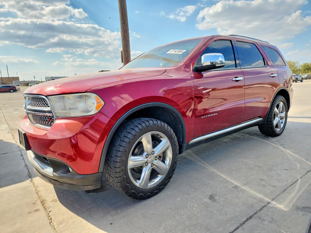 2013 DODGE DURANGO Citadel — Front 3/4