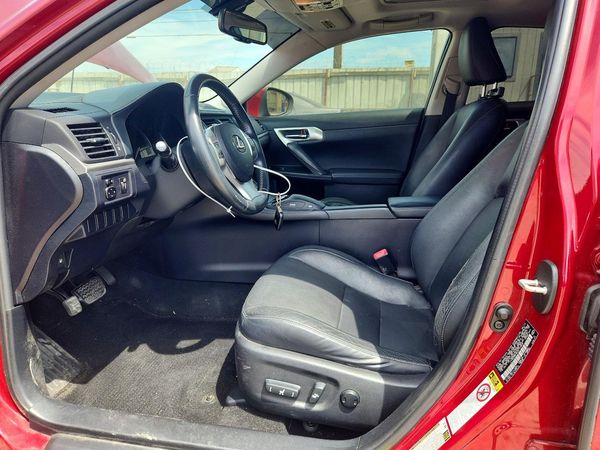 2012 LEXUS CT 200h