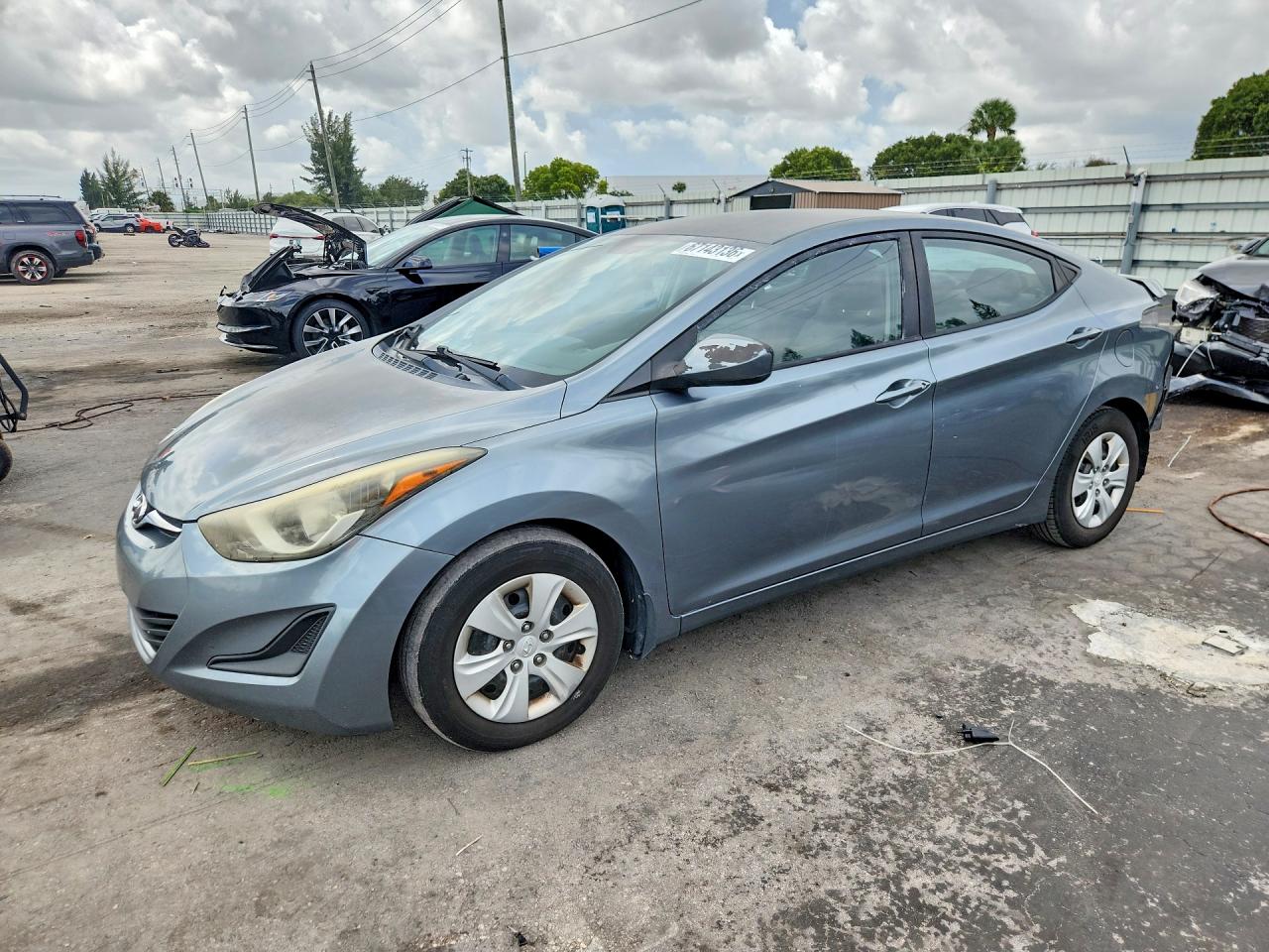 2016 HYUNDAI ELANTRA