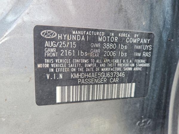 2016 HYUNDAI ELANTRA