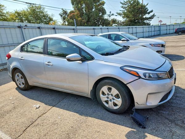 2017 KIA FORTE LX Base