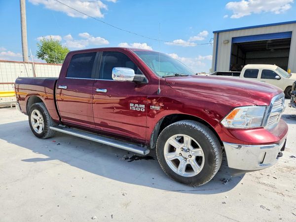 2017 RAM 1500 SLT
