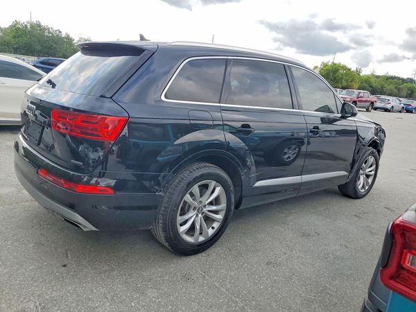 2019 AUDI Q7