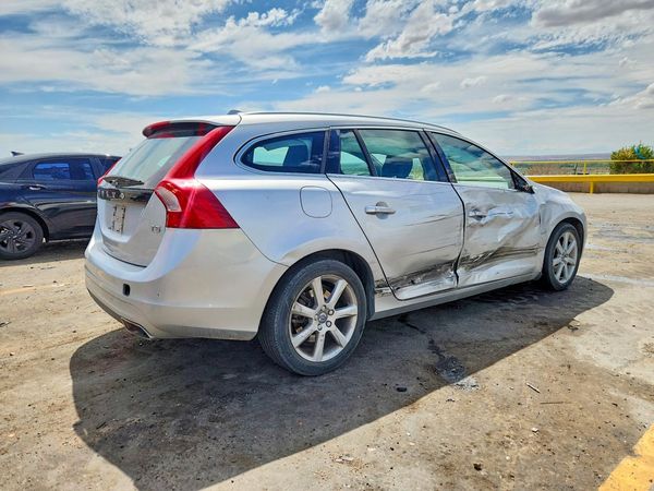 2016 VOLVO V60 SV33 Premier