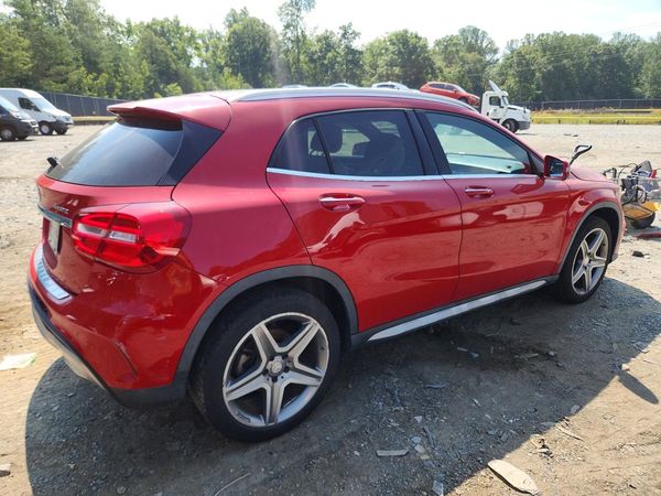 2016 MERCEDES-BENZ GLA