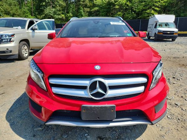 2016 MERCEDES-BENZ GLA