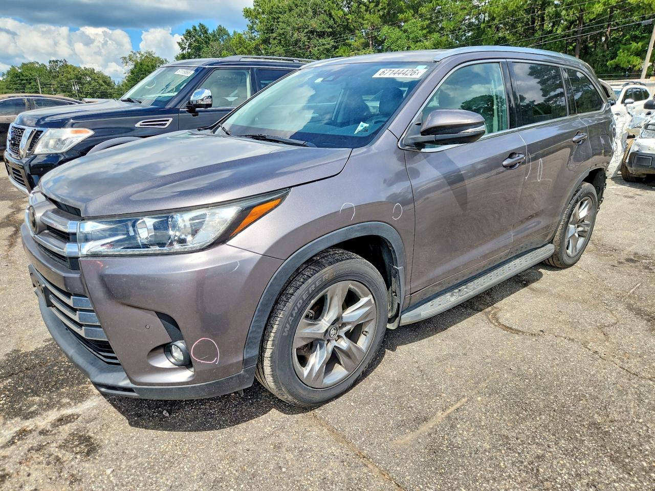 2019 TOYOTA HIGHLANDER