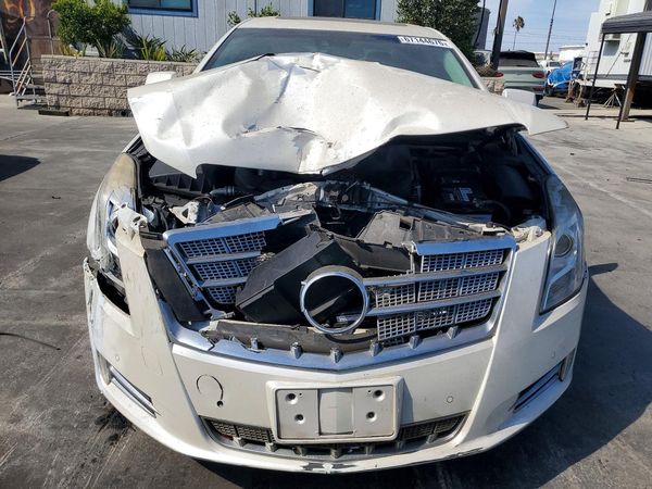 2014 CADILLAC XTS