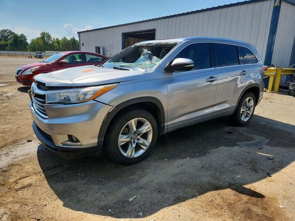 2016 TOYOTA HIGHLANDER