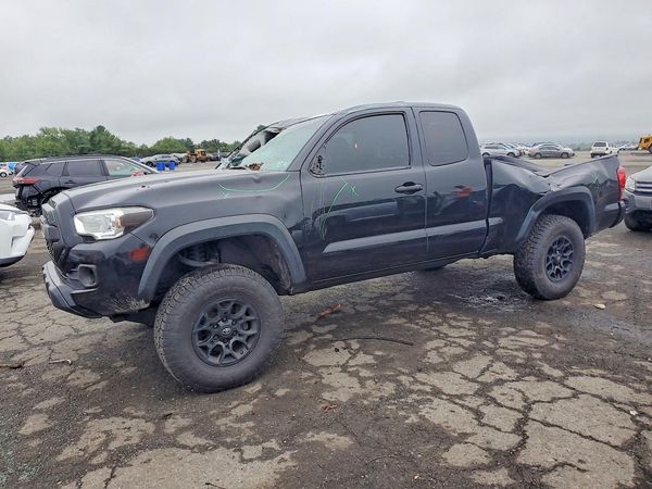 2020 TOYOTA TACOMA SR5