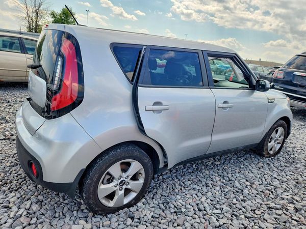 2019 KIA SOUL Base