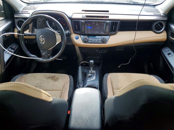 2018 TOYOTA RAV4 LE Plus/XLE — CKPT