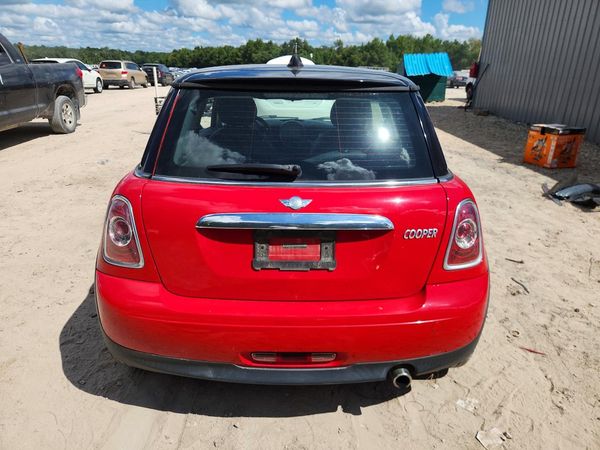 2013 MINI COOPER
