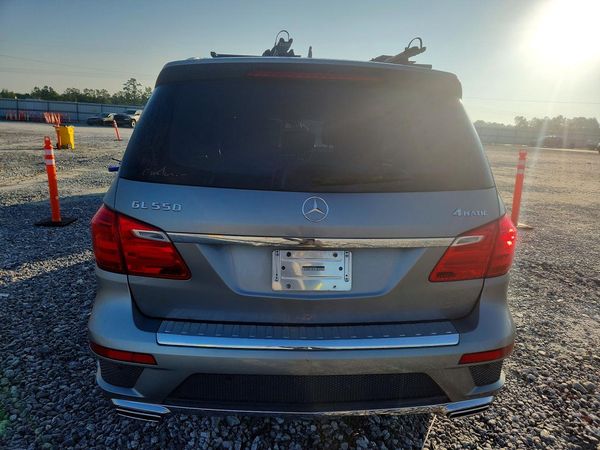 2015 MERCEDES-BENZ GL GL550 4MATIC