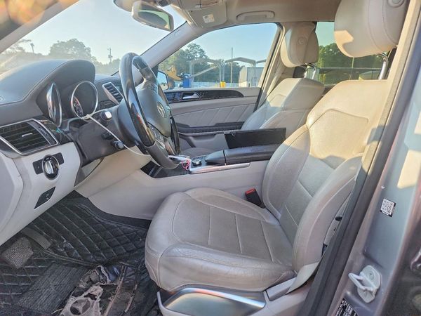 2015 MERCEDES-BENZ GL GL550 4MATIC