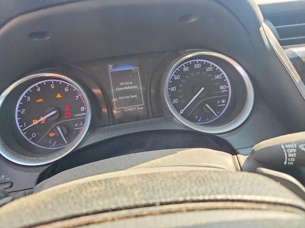 2019 TOYOTA CAMRY