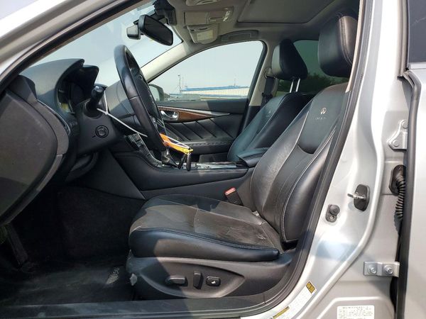 2014 INFINITI Q50