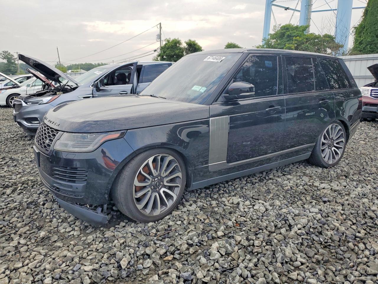 2018 LAND ROVER RANGEROVER Supercharged — Front 3/4