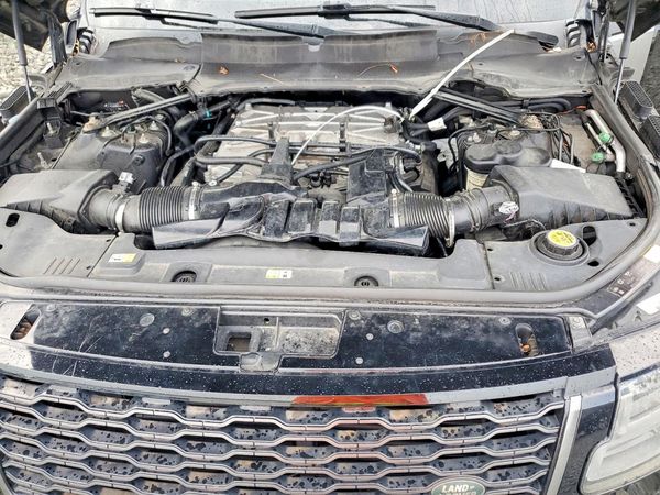 2018 LAND ROVER RANGEROVER Supercharged — Engine bay