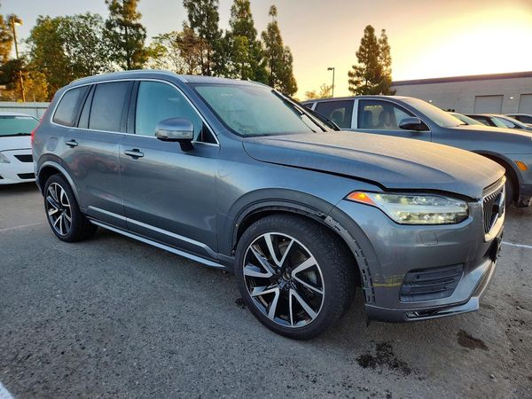 2020 VOLVO XC90