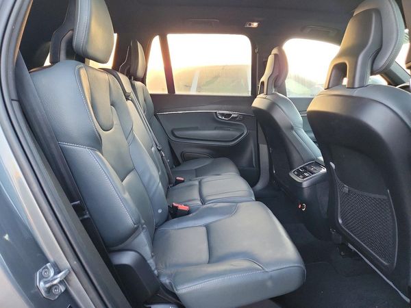 2020 VOLVO XC90
