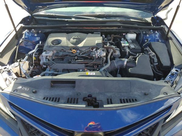 2024 TOYOTA CAMRY SE — Engine bay