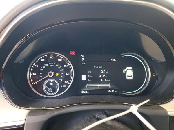 2023 GENESIS GV70
