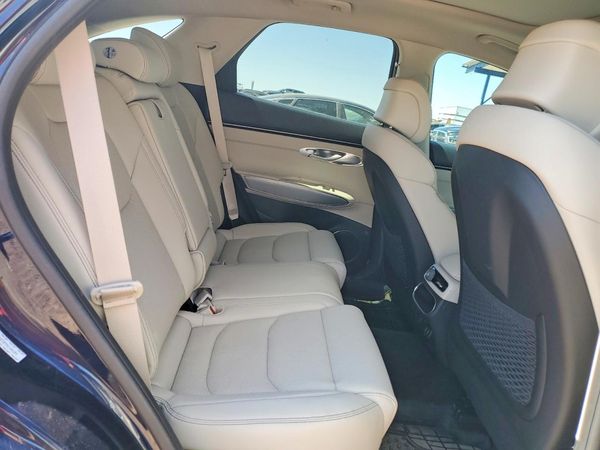 2023 GENESIS GV70
