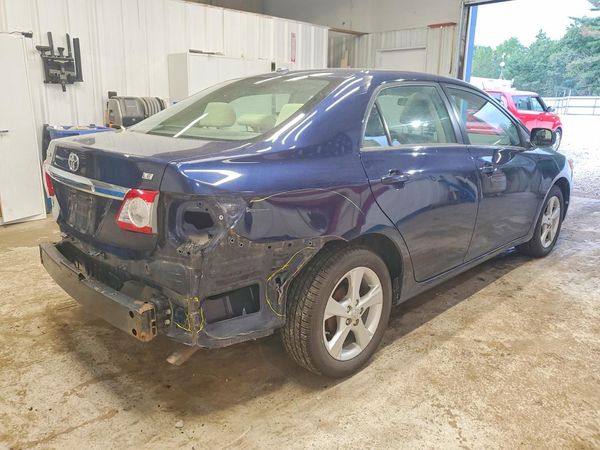 2013 TOYOTA COROLLA