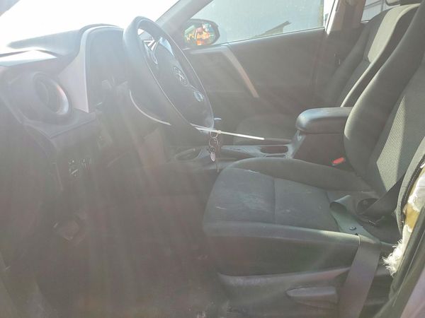 2017 TOYOTA RAV4 LE — DENT