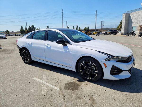 2022 KIA K5